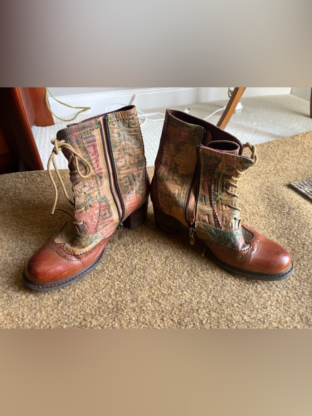 L’Artiste Lorita Ankle Boots in Brown